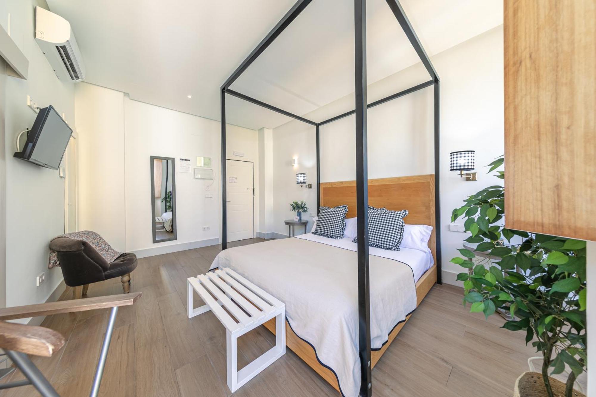 Nuea Cicerone Hotel เซบีญา ภายนอก รูปภาพ
